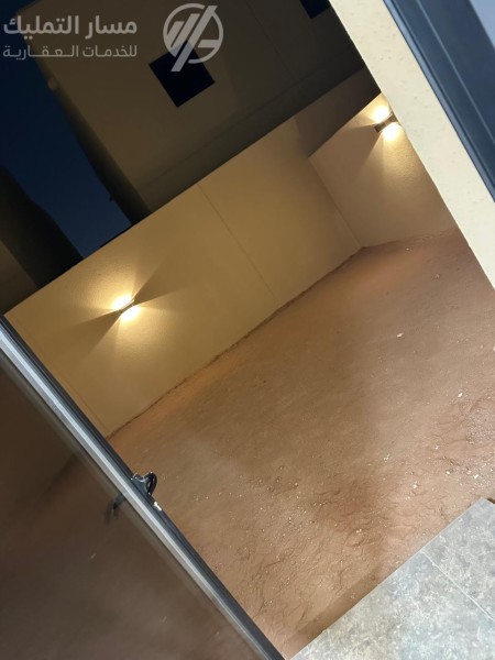 Photo by Daniel J. Schwarz